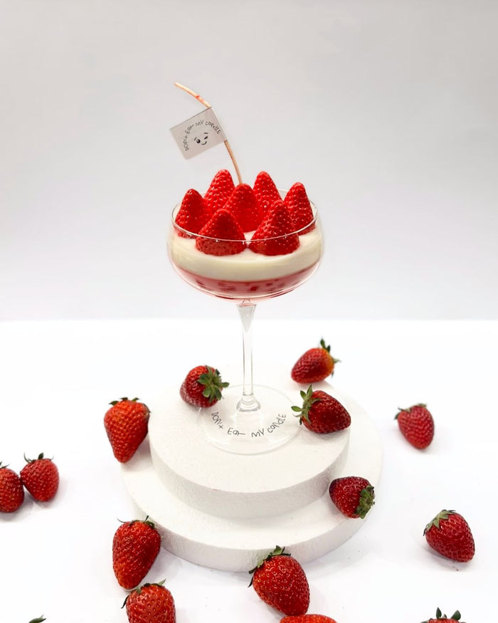 Strawberry Martini Candle - Triple Pour (310g)