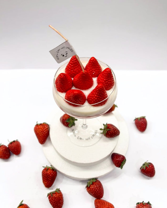 Strawberry Martini Candle - Triple Pour (310g)